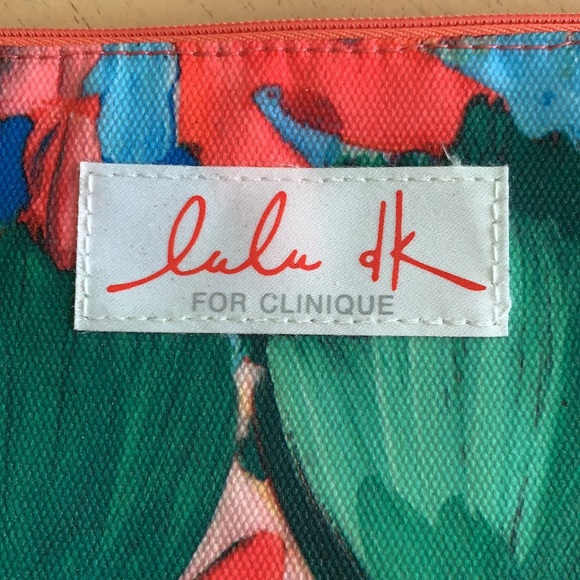 Lala Dk for Clinique Cosmetic Pouch (NWOT) - Picture 4 of 9